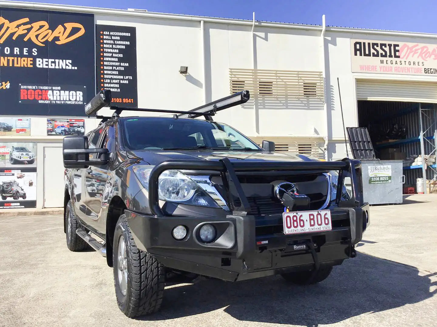 Rockarmor Elite Hoop Steel Bullbar - Mazda Bt-50 2011-2020 (Bumper Cut)