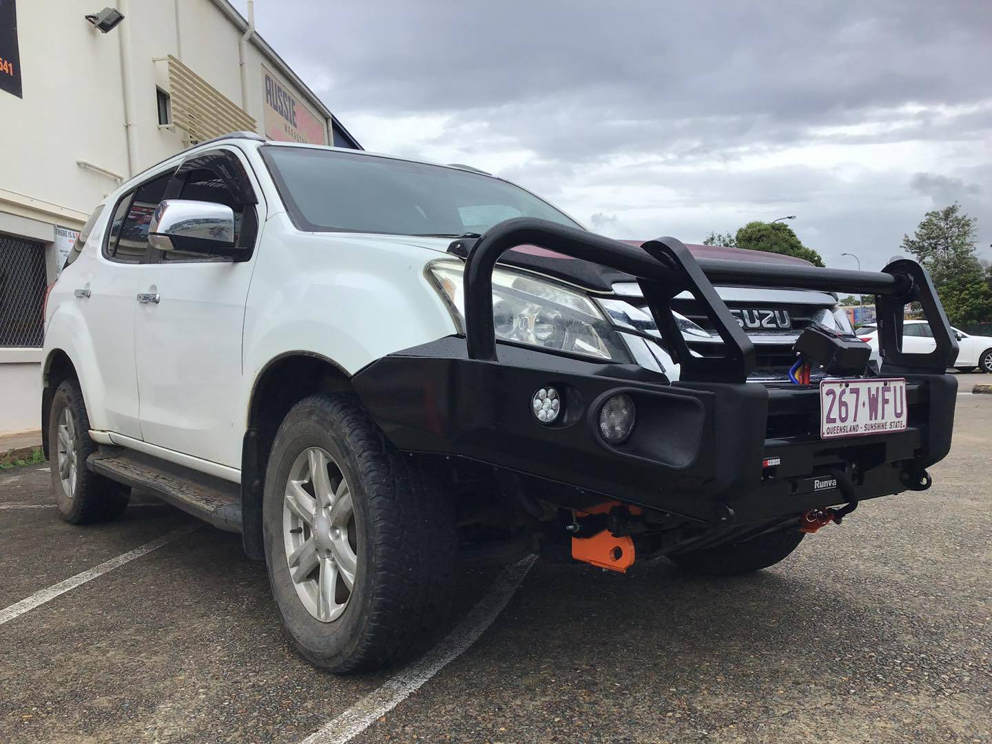 Rockarmor Elite Hoop Bullbar - Isuzu Mux 2013-2017