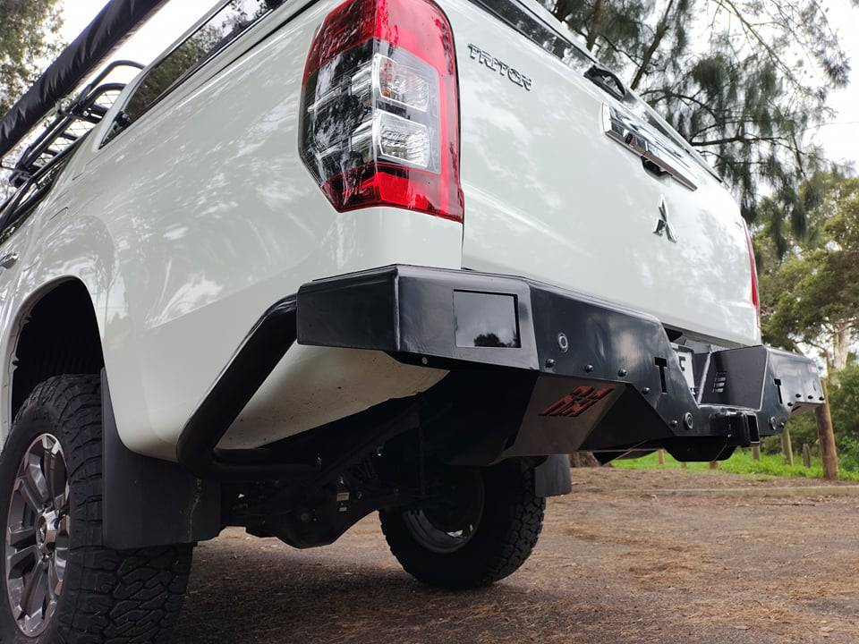 Rockamor Elite Steel Rear Step / Towbar - Mitsubishii Mr Triton 2019+ Glx/Glx+/Gls/GlsrÂ