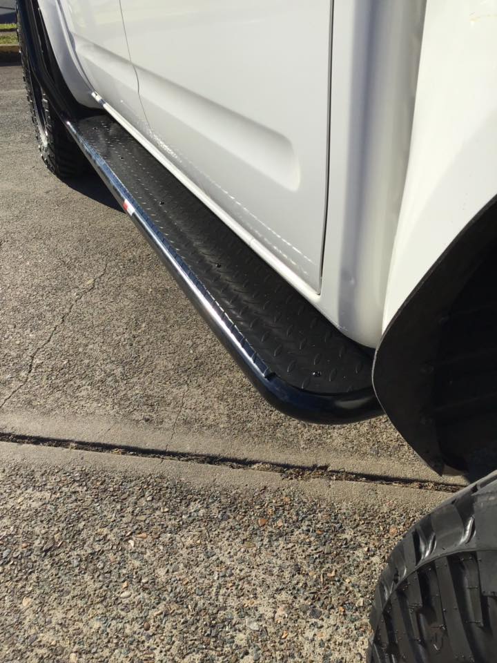 Rockarmor Steel Rockslider Side Steps - Nissan Navara D40