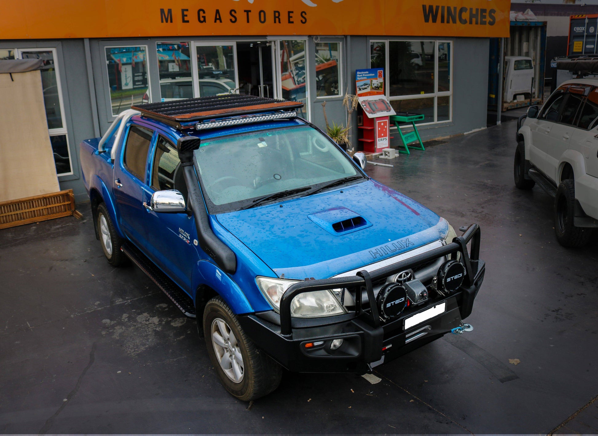 Rockarmor Steel Rockslider Side Steps - Toyota Hilux N70 2005-2015