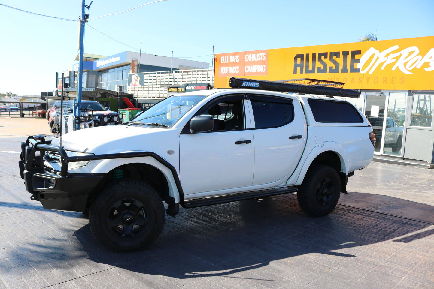 Rockarmor Steel Rockslider Side Steps - Mitsubishii Triton ML/MN 2006 - 2015