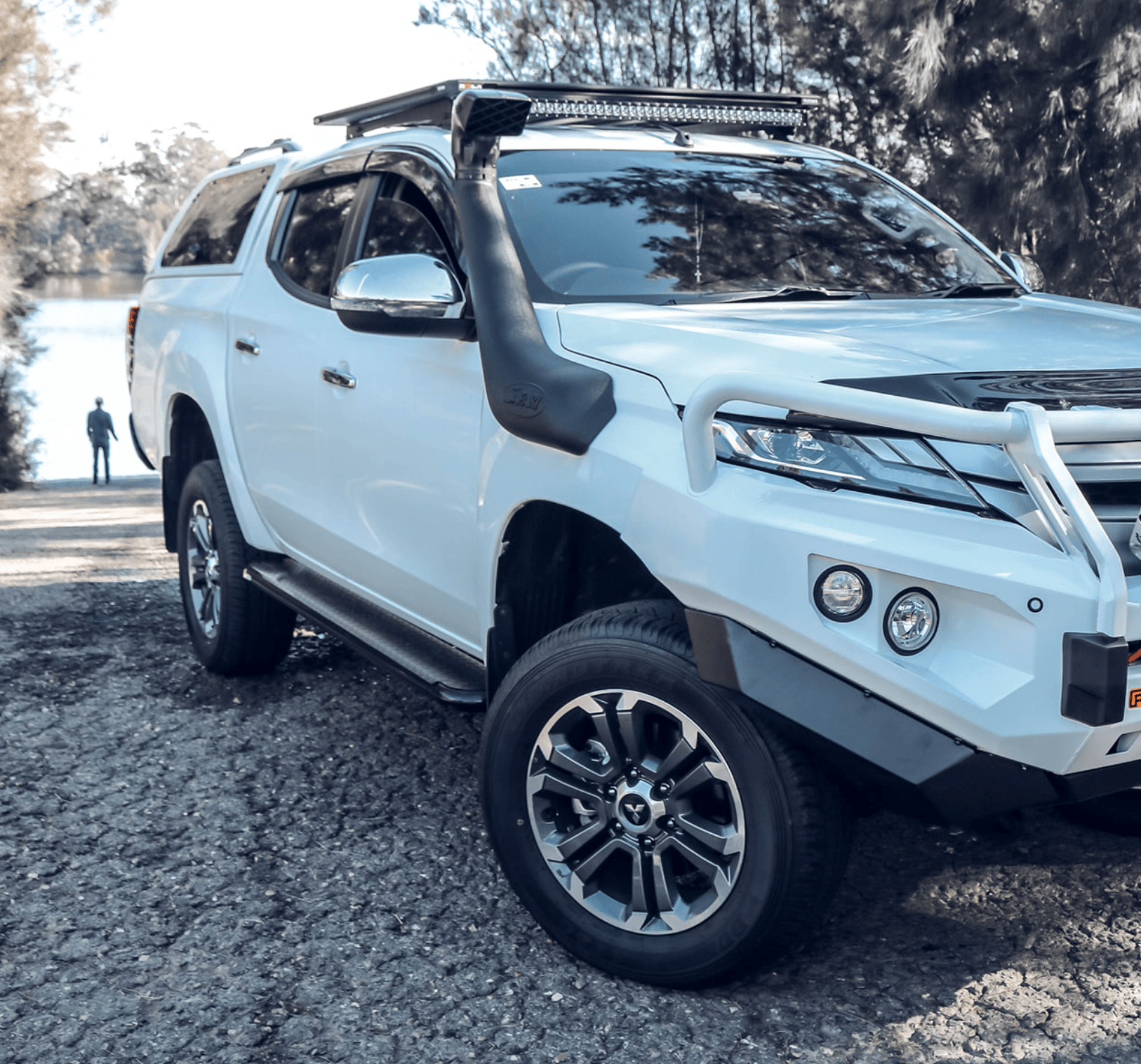 Rockarmor Steel Rockslider Side Steps - Mitsubishii Triton MR 12/2018 - 02/2024